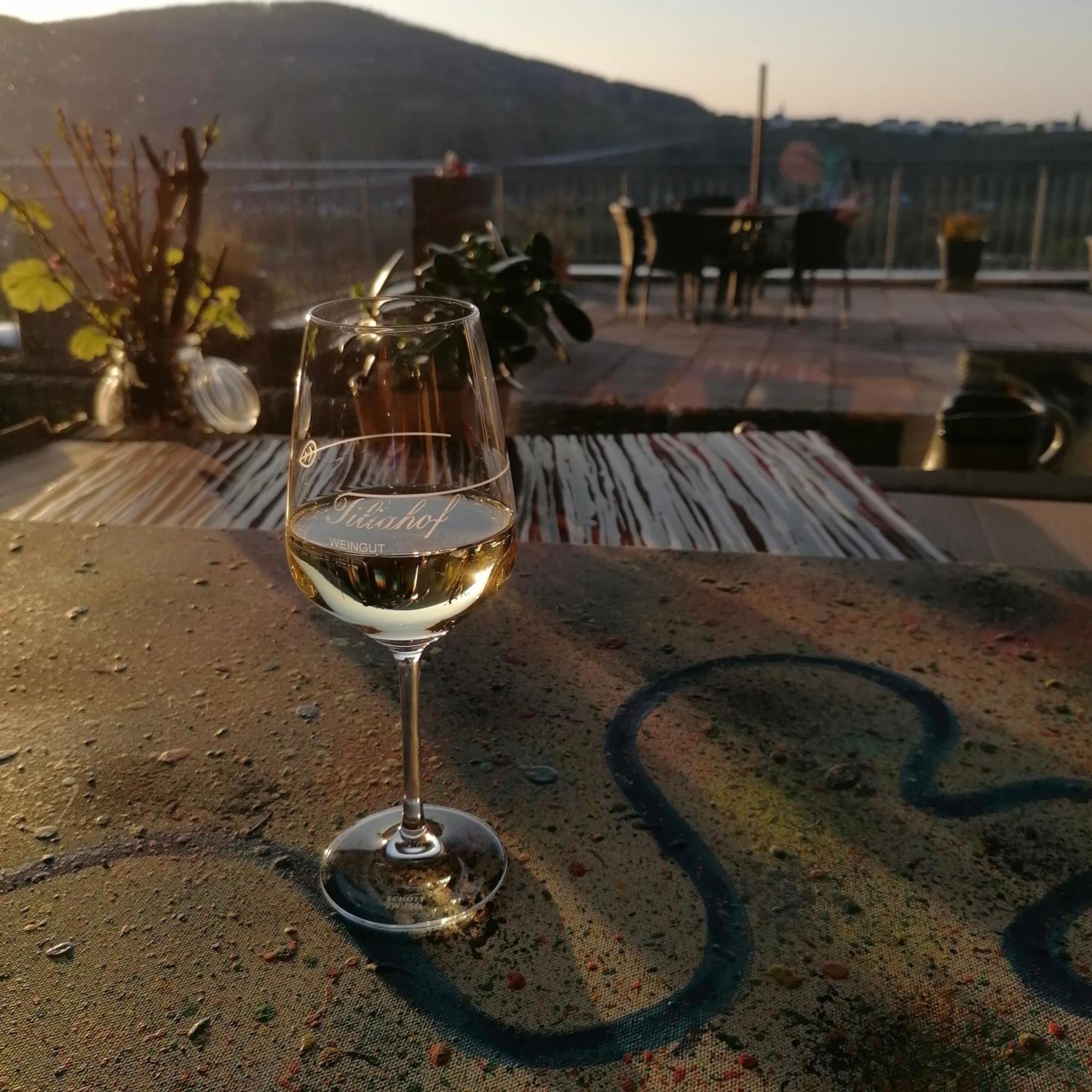 Weingut Tiliahof Bed & Breakfast Brauneberg Exterior foto