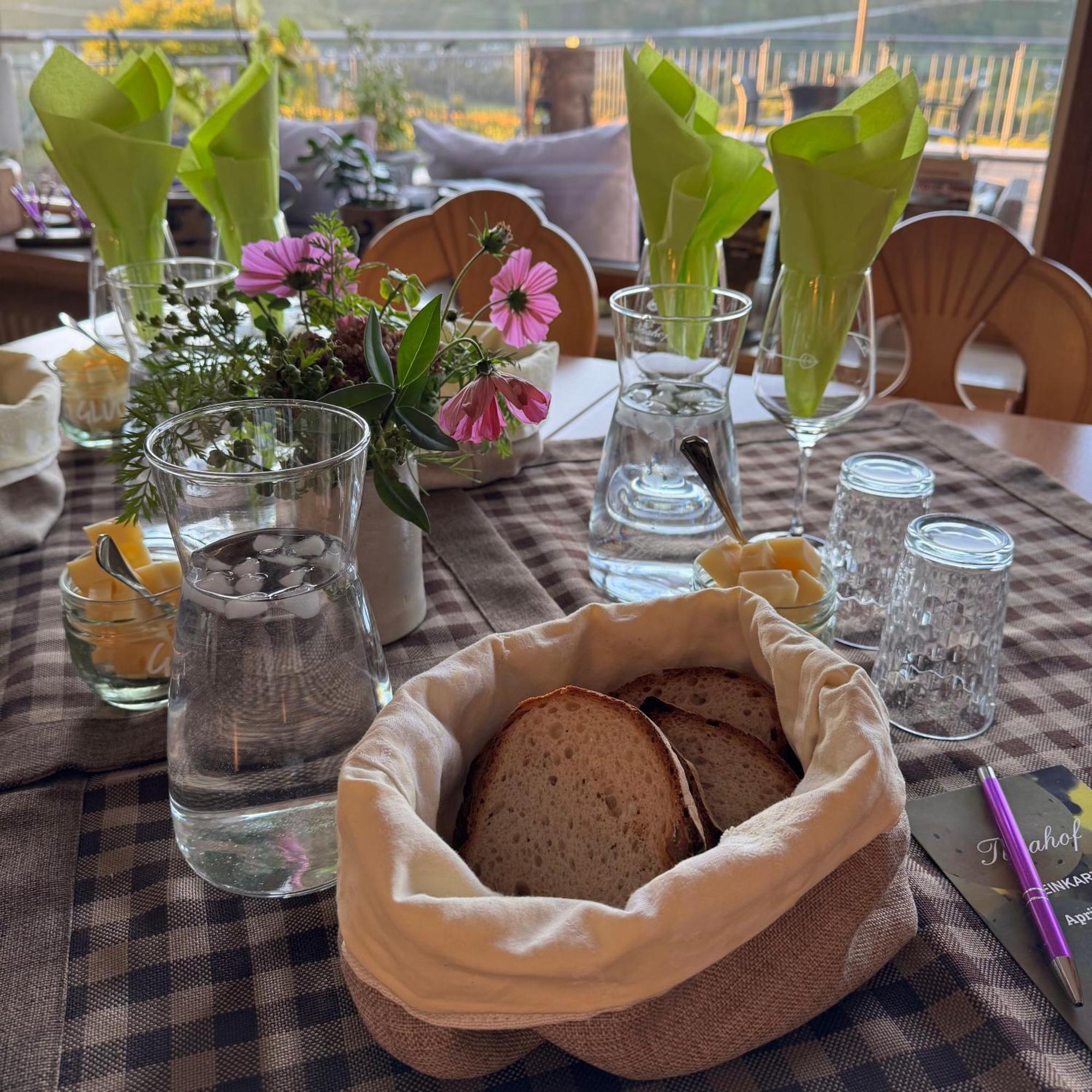Weingut Tiliahof Bed & Breakfast Brauneberg Exterior foto