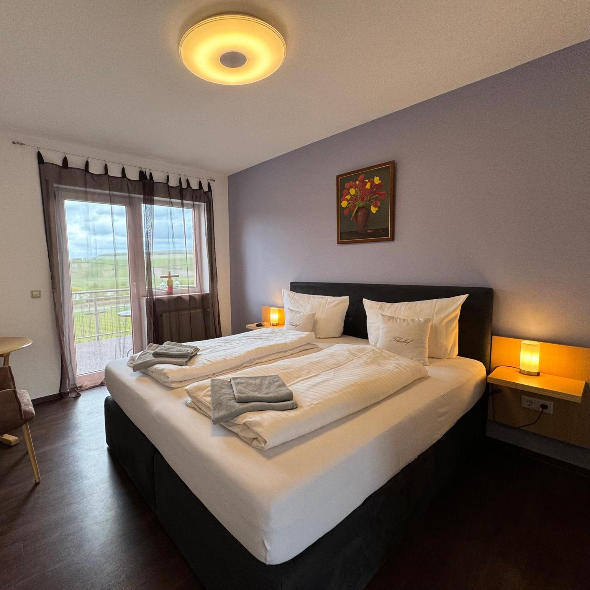 Weingut Tiliahof Bed & Breakfast Brauneberg Exterior foto