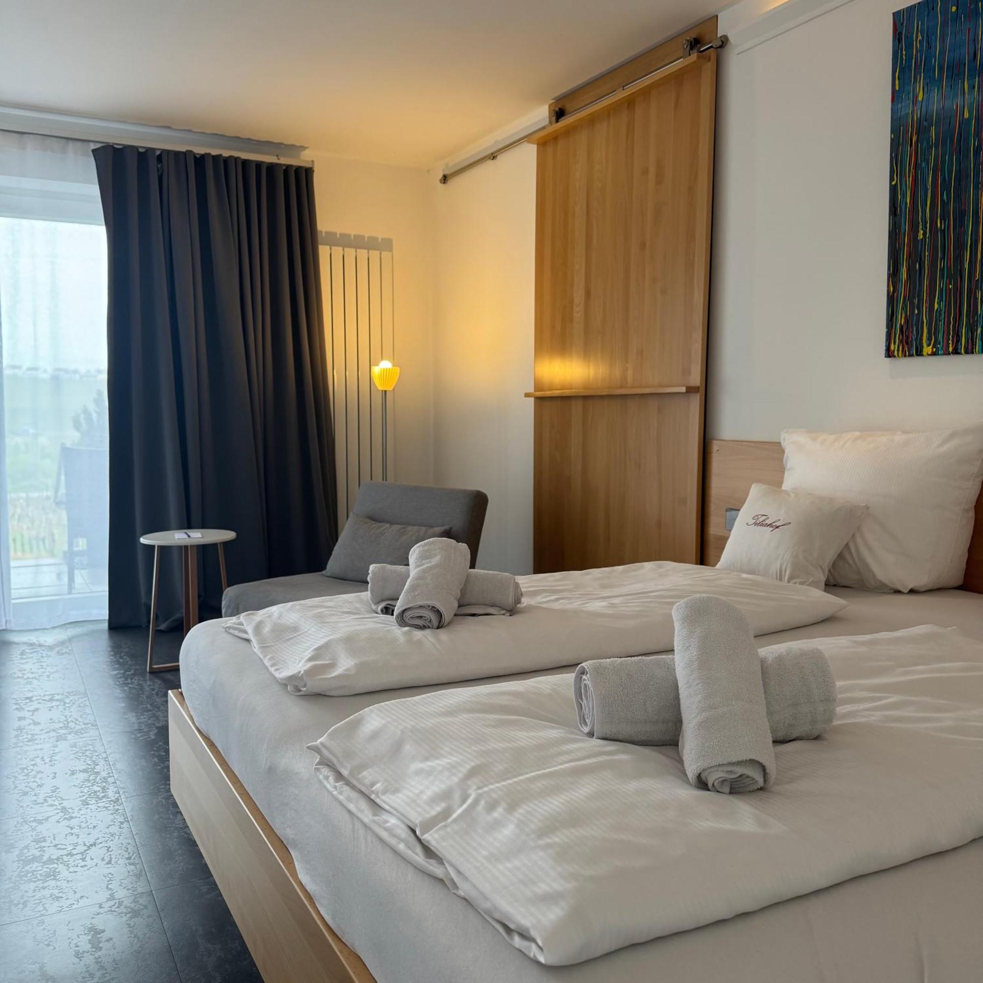 Weingut Tiliahof Bed & Breakfast Brauneberg Exterior foto